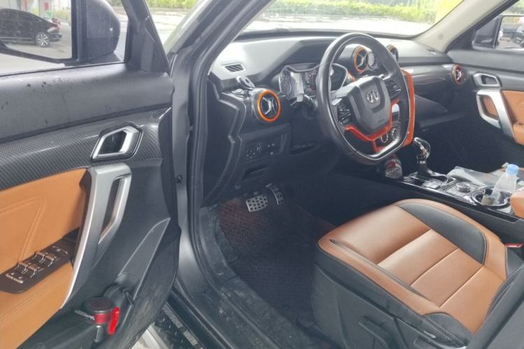 Used BAIC Off-Road BJ20 2016 1.5T CVT Luxury Model Driver Seat
