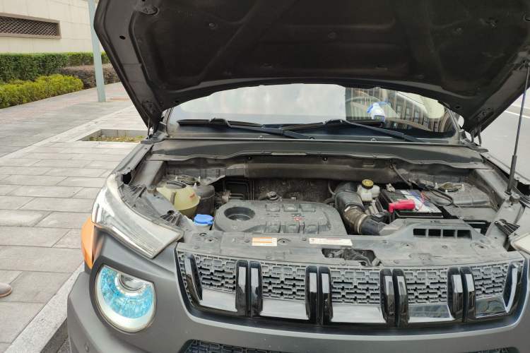 Used BAIC Off-Road BJ20 2016 1.5T CVT Luxury Model Engine Bay Right