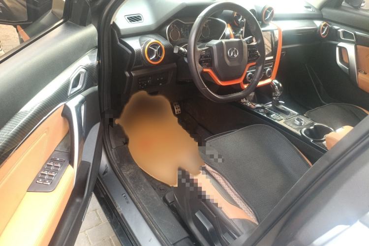 Used BAIC Off-Road BJ20 2016 1.5T CVT Luxury Model Interior 3