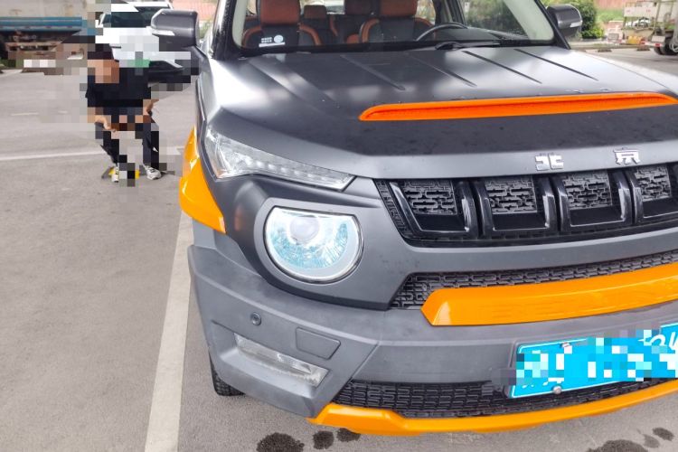 Used BAIC Off-Road BJ20 2016 1.5T CVT Luxury Model Right Front Headlight