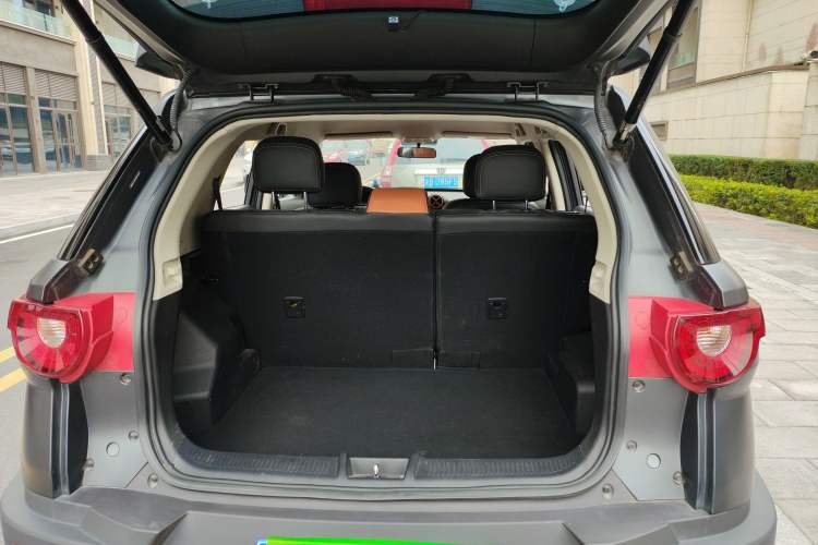 Used BAIC Off-Road BJ20 2016 1.5T CVT Luxury Model Trunk