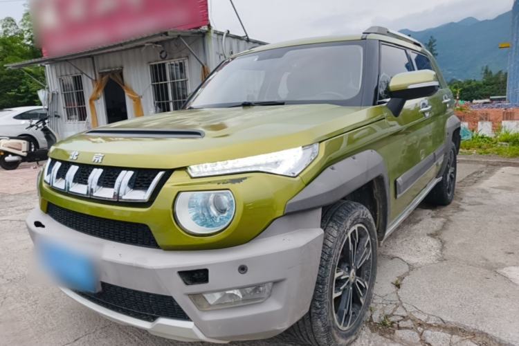 Used BAIC Off-Road BJ20 2016 1.5T CVT Luxury Model Guazi used car, China used car export, Used car for sale, Used cars, Cheapest cars for sale