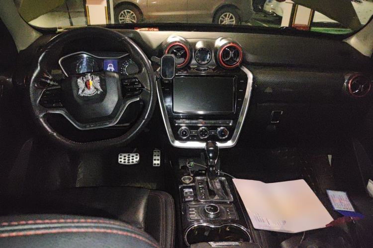 Used BAIC Off-Road BJ20 2016 1.5T CVT Prestige Edition Center Console