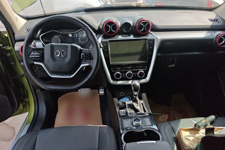 Used BAIC Off-Road BJ20 2016 1.5T CVT Luxury Model Center Console