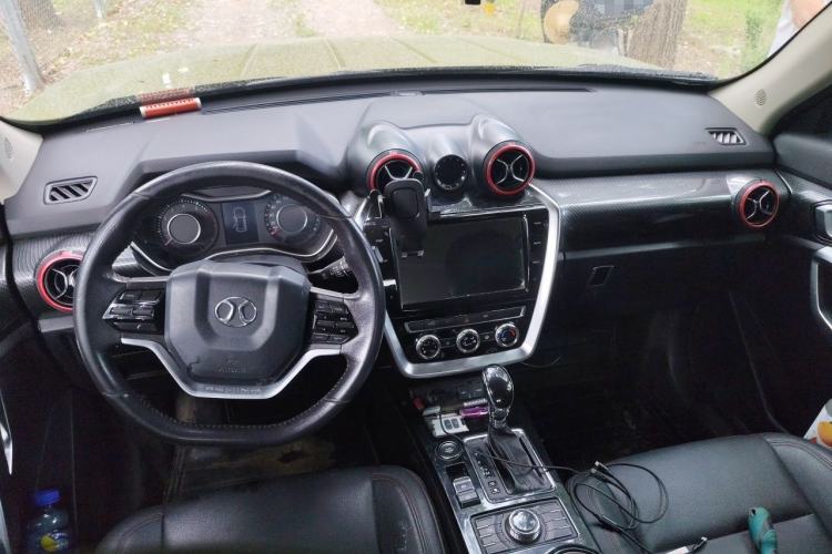 Used BAIC Off-Road BJ20 2016 1.5T CVT Luxury Model Center Console