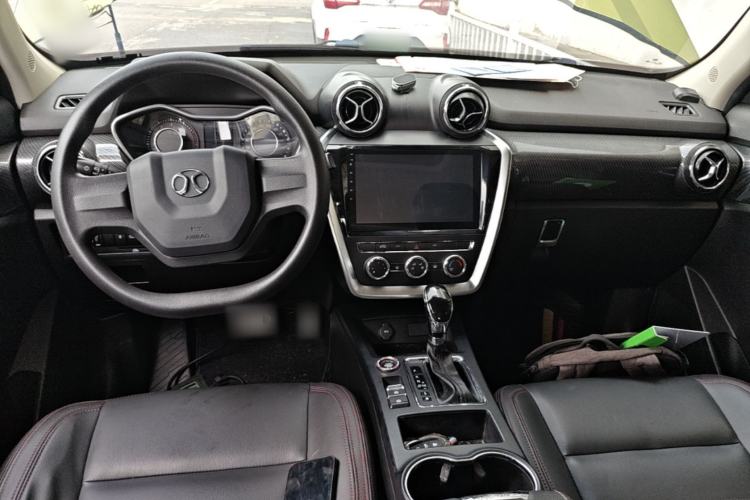 Used BAIC Off-Road BJ20 2016 1.5T CVT Elite Model Center Console