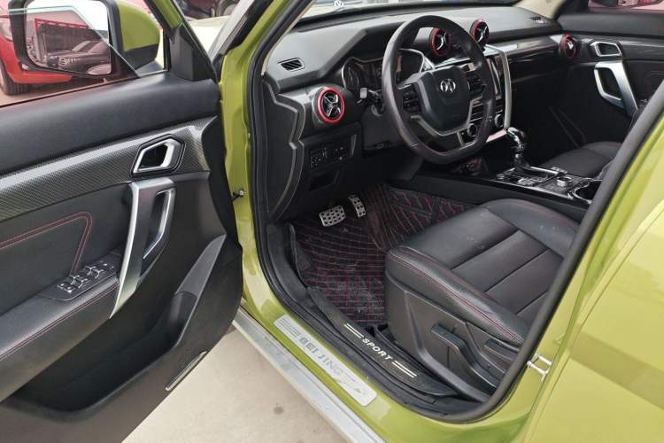 Used BAIC Off-Road BJ20 2016 1.5T CVT Luxury Model Driver Seat