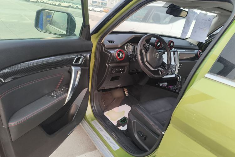 Used BAIC Off-Road BJ20 2016 1.5T CVT Prestige Edition Driver Seat