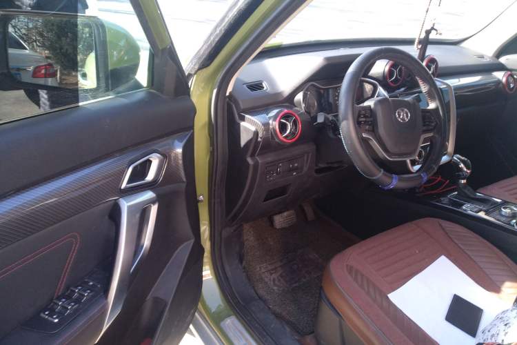 Used BAIC Off-Road BJ20 2016 1.5T CVT Luxury Model Driver Seat
