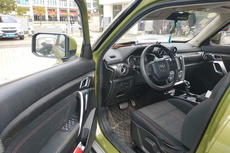 Used BAIC Off-Road BJ20 2016 1.5T CVT Elite Model Driver Seat