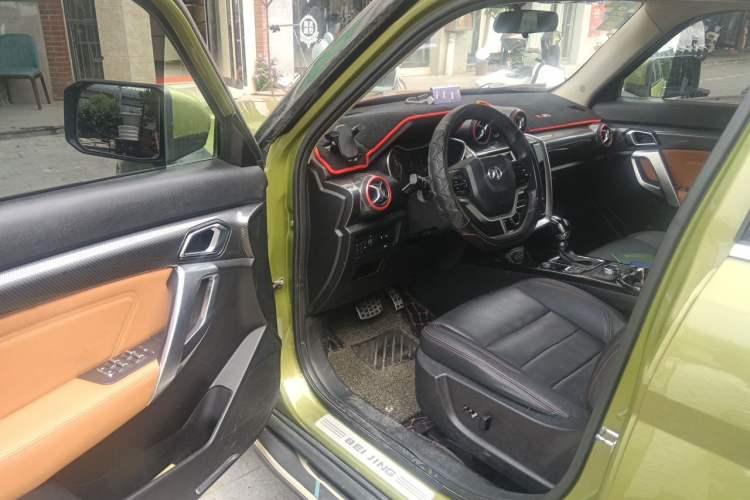 Used BAIC Off-Road BJ20 2016 1.5T CVT Luxury Model Driver Seat
