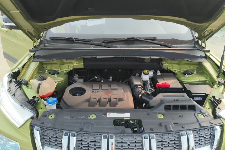 Used BAIC Off-Road BJ20 2016 1.5T CVT Prestige Edition Engine Bay