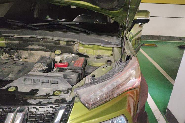 Used BAIC Off-Road BJ20 2016 1.5T CVT Prestige Edition Engine Bay Left