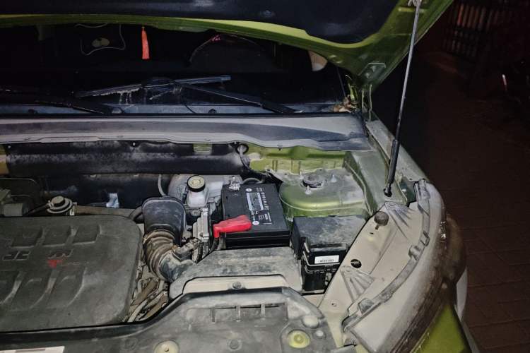 Used BAIC Off-Road BJ20 2016 1.5T CVT Luxury Model Engine Bay Left