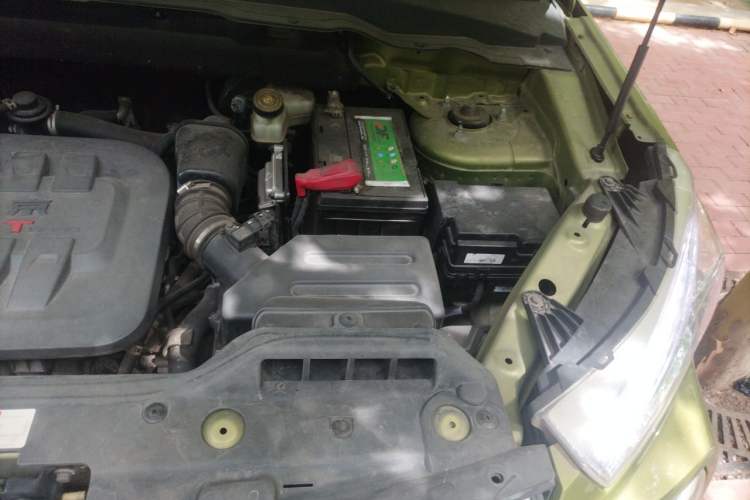 Used BAIC Off-Road BJ20 2016 1.5T CVT Luxury Model Engine Bay Left