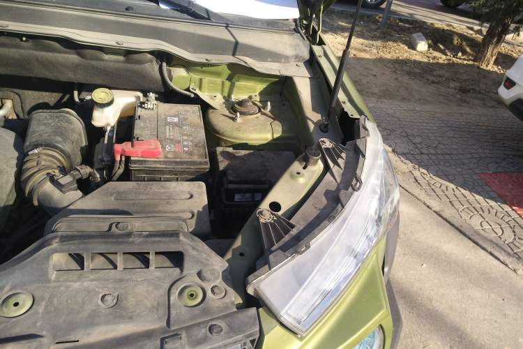 Used BAIC Off-Road BJ20 2016 1.5T CVT Luxury Model Engine Bay Left