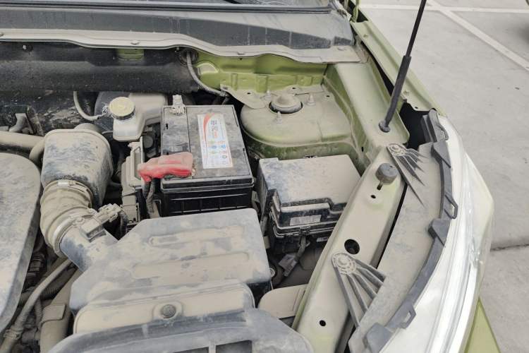 Used BAIC Off-Road BJ20 2016 1.5T CVT Luxury Model Engine Bay Left