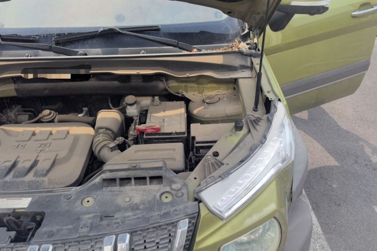 Used BAIC Off-Road BJ20 2016 1.5T CVT Prestige Edition Engine Bay Left