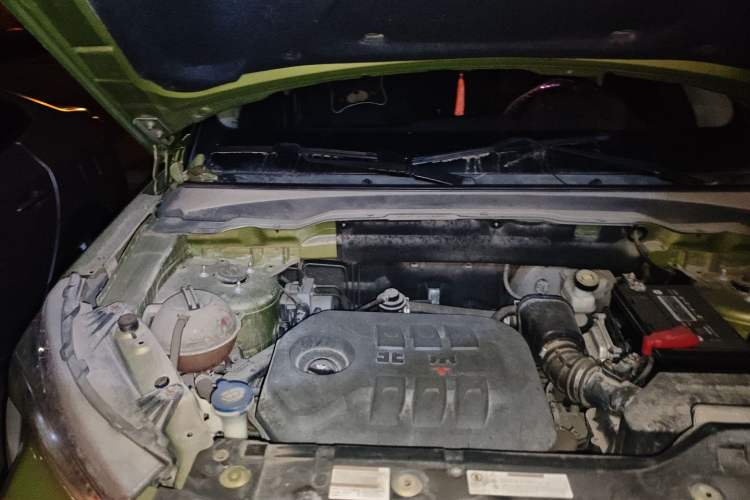 Used BAIC Off-Road BJ20 2016 1.5T CVT Luxury Model Engine Bay Right