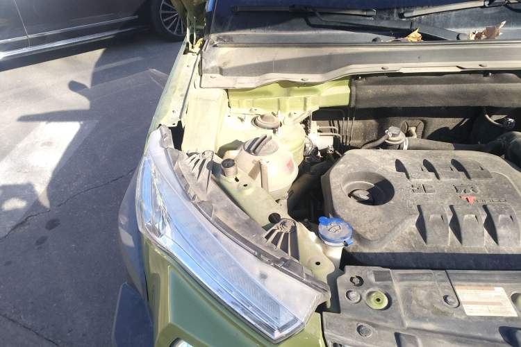 Used BAIC Off-Road BJ20 2016 1.5T CVT Luxury Model Engine Bay Right