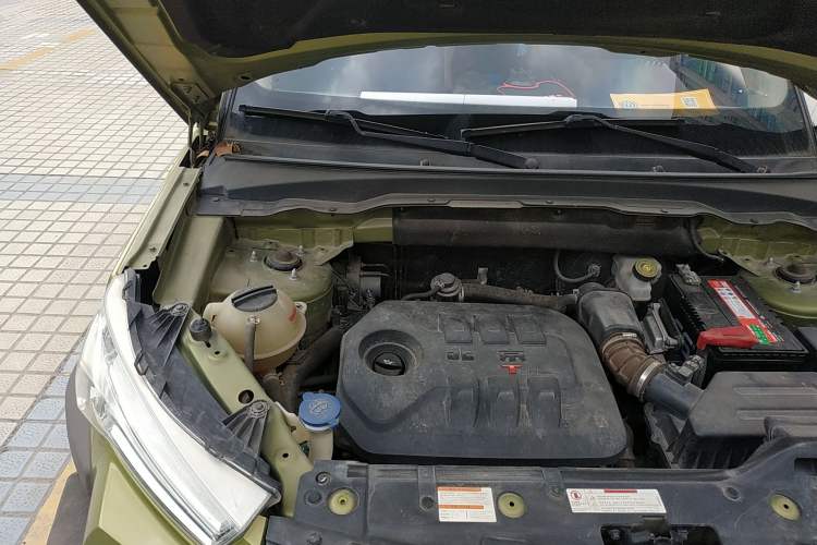 Used BAIC Off-Road BJ20 2016 1.5T CVT Elite Model Engine Bay Right