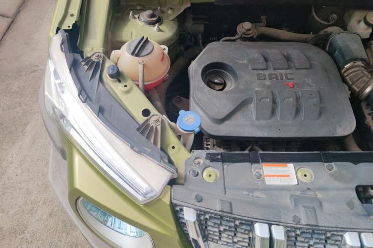 Used BAIC Off-Road BJ20 2016 1.5T Manual Luxury Model Engine Bay Right