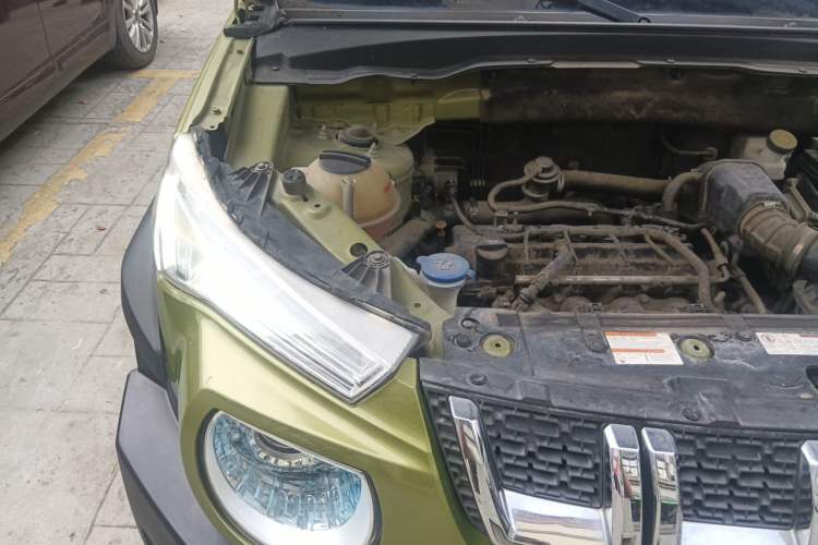 Used BAIC Off-Road BJ20 2016 1.5T CVT Luxury Model Engine Bay Right