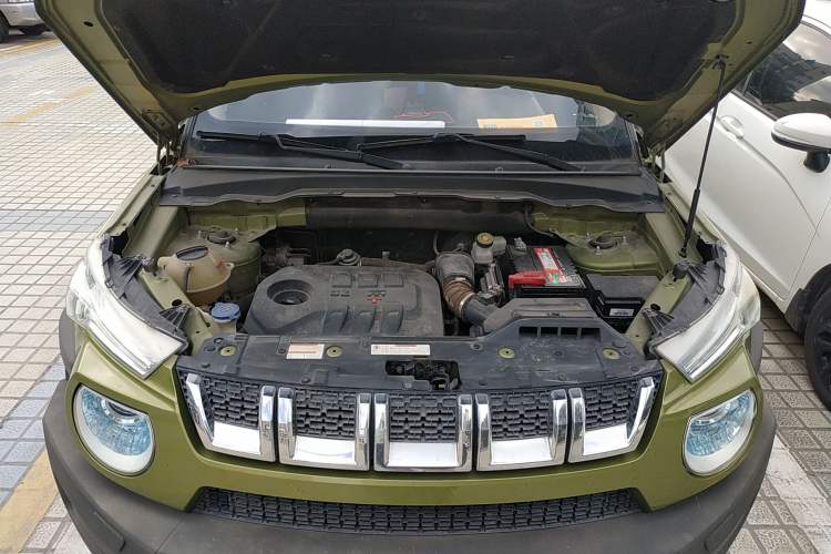 Used BAIC Off-Road BJ20 2016 1.5T CVT Elite Model Engine Bay