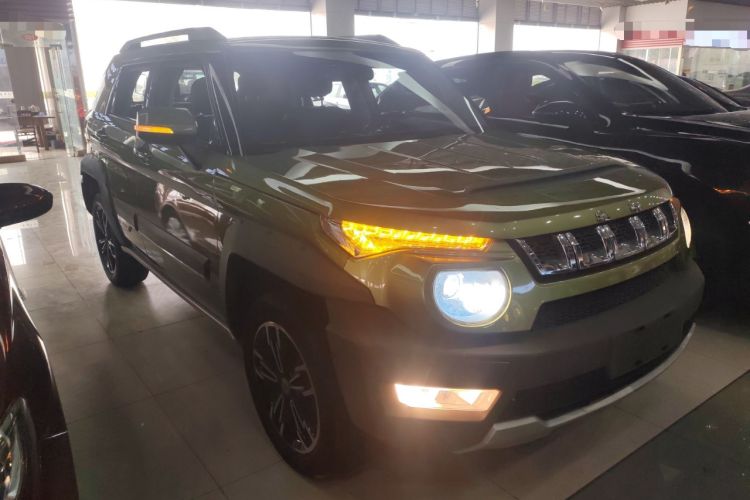 Used BAIC Off-Road BJ20 2016 1.5T Manual Luxury Model Exterior 1