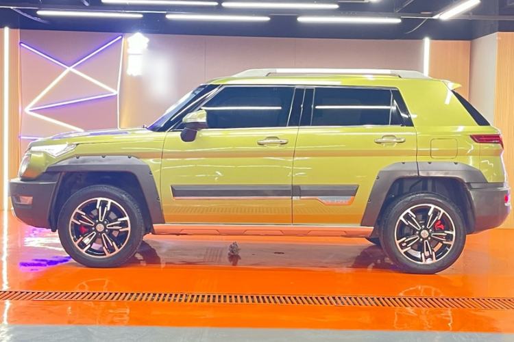 Used BAIC Off-Road BJ20 2016 1.5T Manual Luxury Model Exterior 1