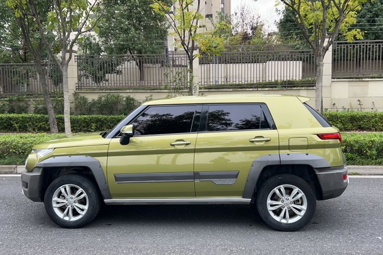 Used BAIC Off-Road BJ20 2016 1.5T Manual Elite Edition Exterior 4
