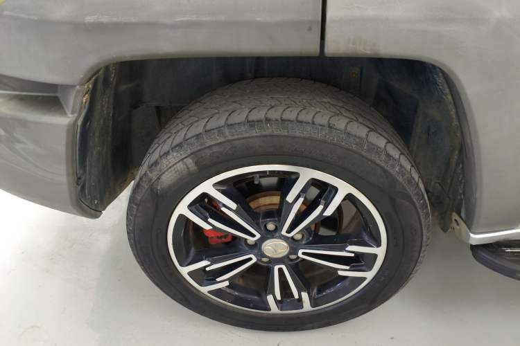 Used BAIC Off-Road BJ20 2016 1.5T CVT Luxury Model Exterior 5