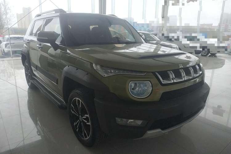 Used BAIC Off-Road BJ20 2016 1.5T Manual Luxury Model Front Right 45 Deg