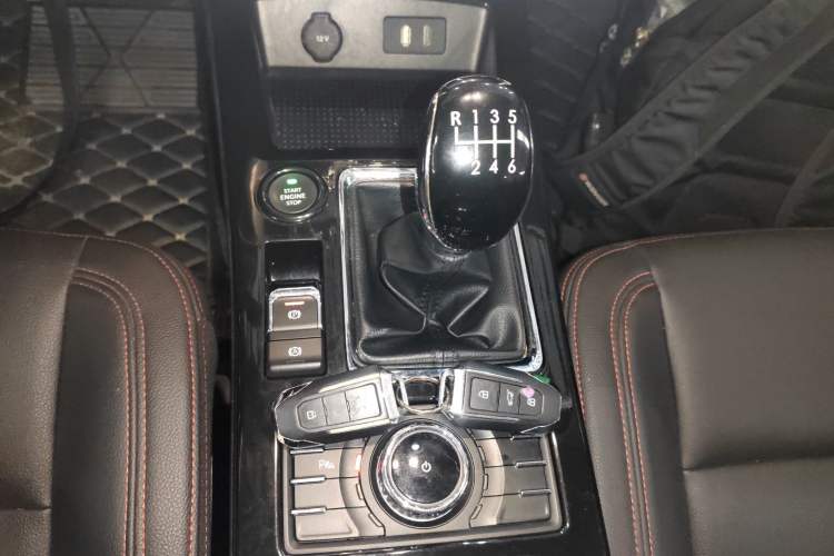 Used BAIC Off-Road BJ20 2016 1.5T Manual Luxury Model Gear Lever