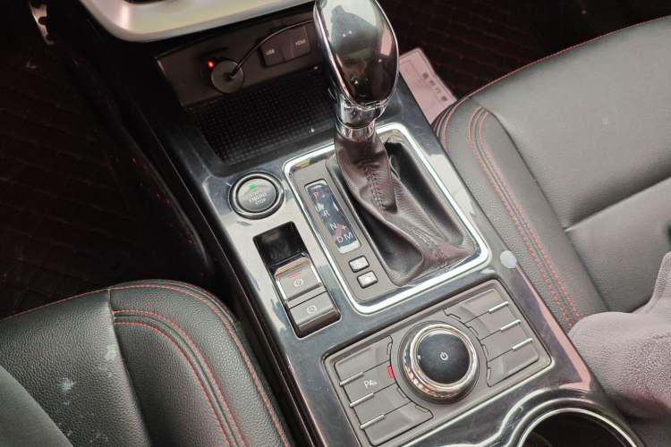 Used BAIC Off-Road BJ20 2016 1.5T CVT Luxury Model Gear Lever