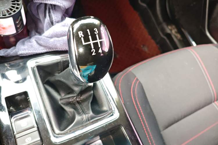 Used BAIC Off-Road BJ20 2016 1.5T Manual Elite Edition Gear Lever