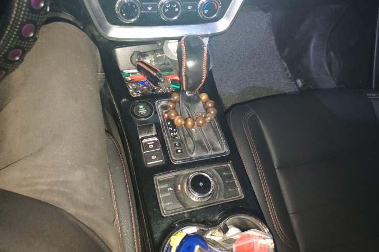 Used BAIC Off-Road BJ20 2016 1.5T CVT Luxury Model Gear Lever