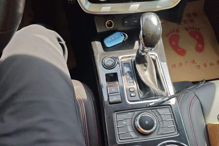 Used BAIC Off-Road BJ20 2016 1.5T CVT Luxury Model Gear Lever