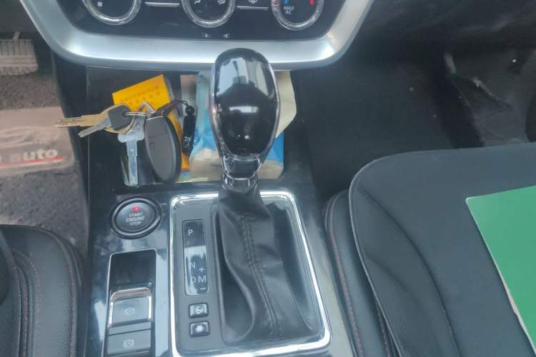Used BAIC Off-Road BJ20 2016 1.5T CVT Luxury Model Gear Lever