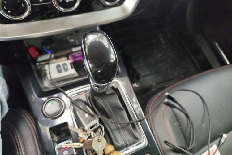 Used BAIC Off-Road BJ20 2016 1.5T CVT Luxury Model Gear Lever