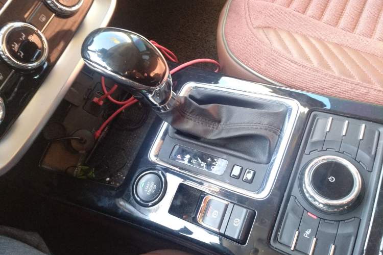 Used BAIC Off-Road BJ20 2016 1.5T CVT Luxury Model Gear Lever
