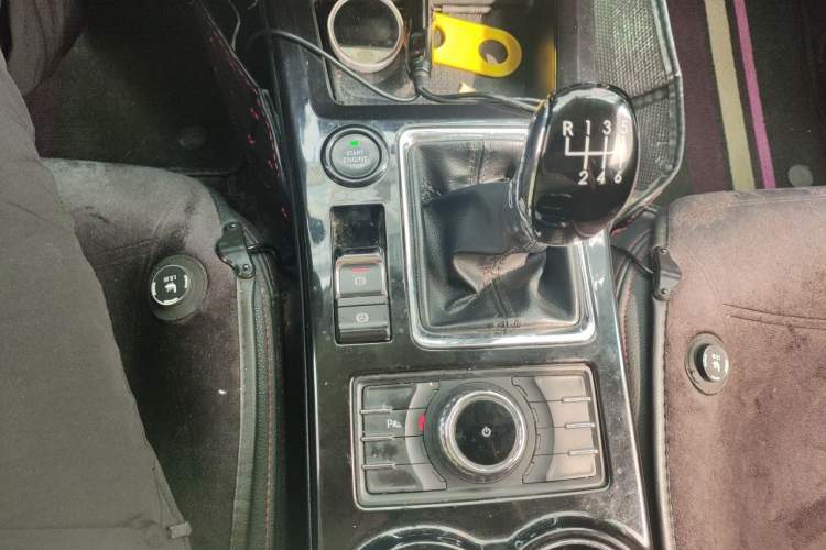 Used BAIC Off-Road BJ20 2016 1.5T Manual Luxury Model Gear Lever