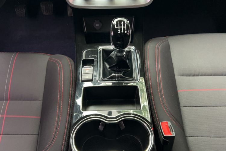 Used BAIC Off-Road BJ20 2016 1.5T Manual Elite Edition Gear Lever