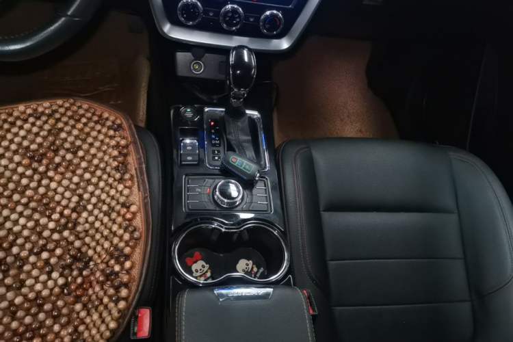 Used BAIC Off-Road BJ20 2016 1.5T CVT Luxury Model Gear Lever