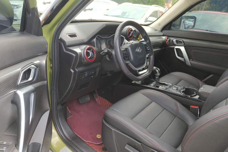 Used BAIC Off-Road BJ20 2016 1.5T CVT Luxury Model Interior 2