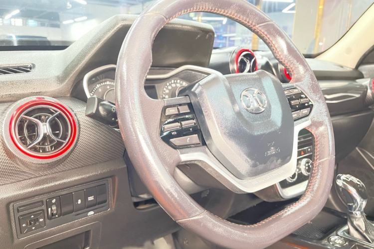 Used BAIC Off-Road BJ20 2016 1.5T Manual Luxury Model Interior 2