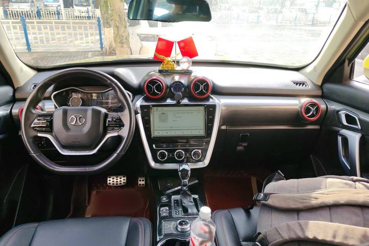 Used BAIC Off-Road BJ20 2016 1.5T CVT Luxury Model Interior 3