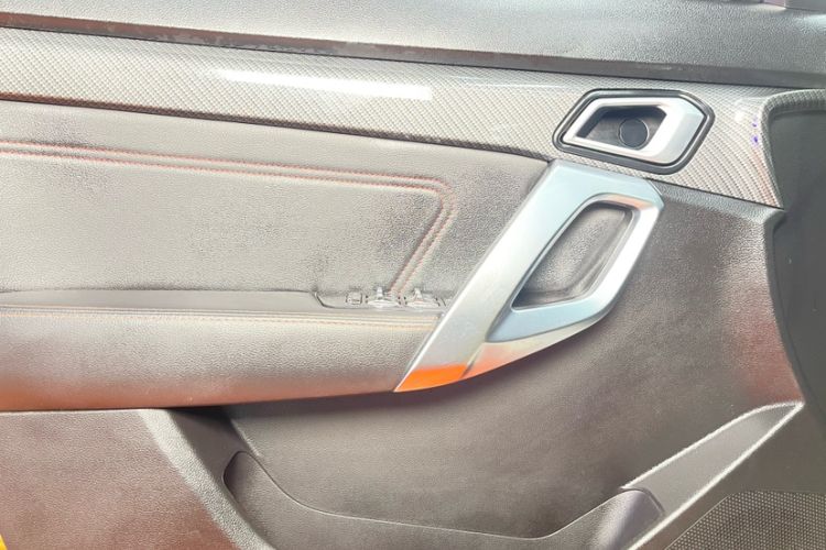 Used BAIC Off-Road BJ20 2016 1.5T Manual Luxury Model Interior 9