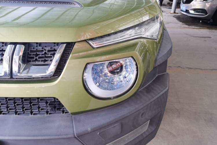 Used BAIC Off-Road BJ20 2016 1.5T CVT Luxury Model Left Front Headlight