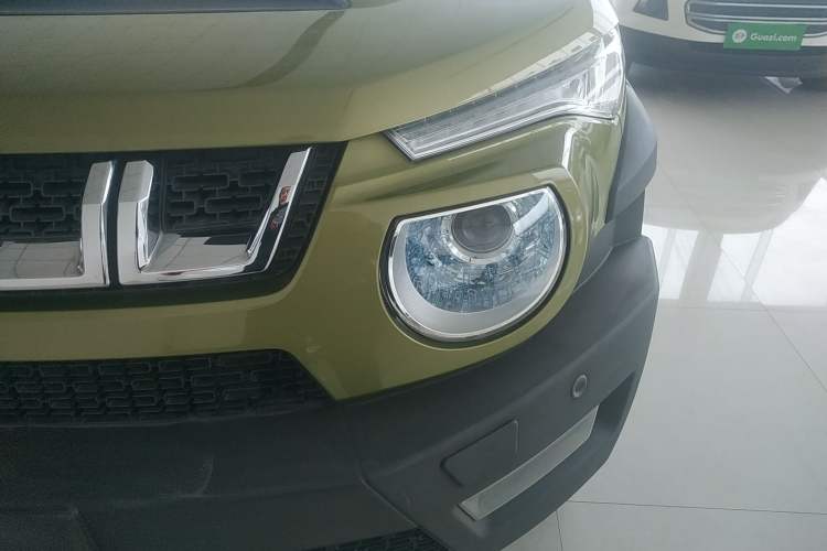 Used BAIC Off-Road BJ20 2016 1.5T Manual Luxury Model Left Front Headlight